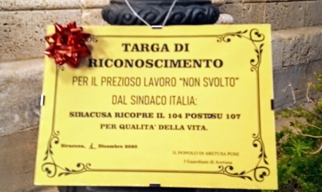 Qualità della vita a Siracusa, dai Guardiani di Aretusa targa per "il lavoro non svolto"