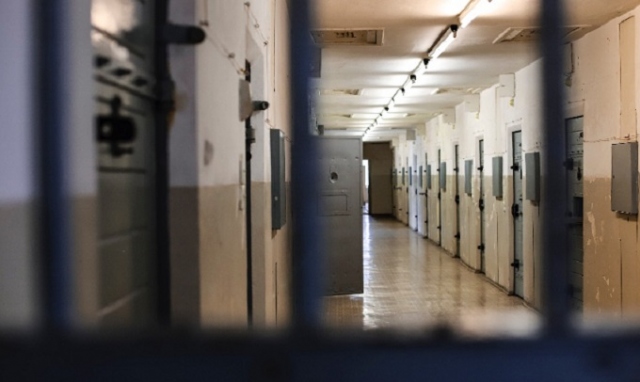 Augusta, viola ripetutamente i domiciliari: 45enne finisce in carcere