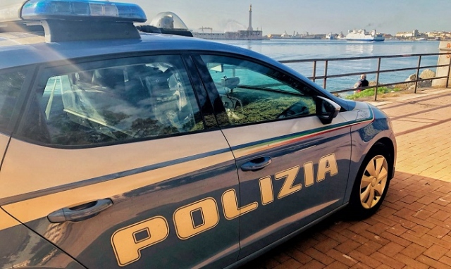 Messina, molesta una donna con deficit psichico: arrestato