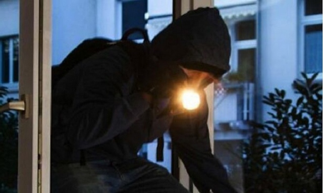 Augusta, tentato furto in una villetta: arrestato 35enne