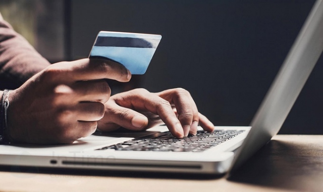 Noto, acquista online un barboncino e paga l'anticipo ma la venditrice sparisce