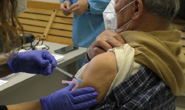 Al via oggi la vaccinazione anticovid per gli over 80. Ambulatori aperti negli ospedali di Siracusa, Lentini, Augusta e Avola