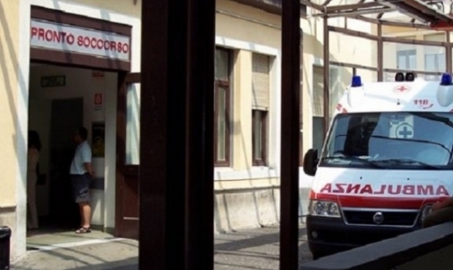 Siracusa, è morto il 54enne che si è buttato giù dal primo piano dell''Umberto I