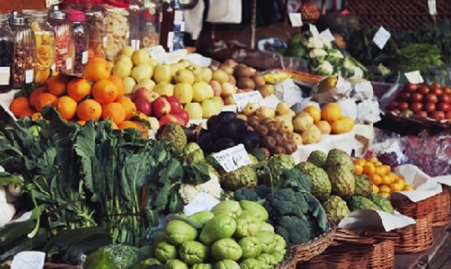 Siracusa, sanzionato ambulante senza licenza: la merce avviata a distruzione