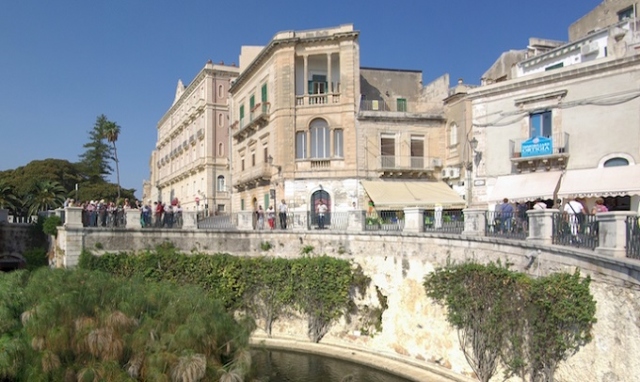Siracusa, via libera ai lavori di ripristino di ringhiere di Passeggio Adorno e Fonte Aretusa