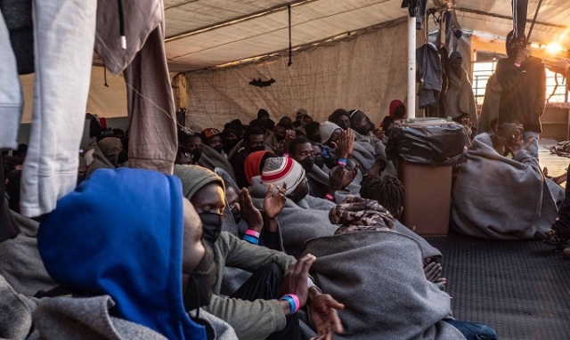 Augusta, in arrivo la Sea Watch con 363 migranti a bordo