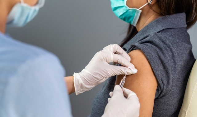 Piano, 500mila al giorno e 80% degli italiani vaccinati entro settembre