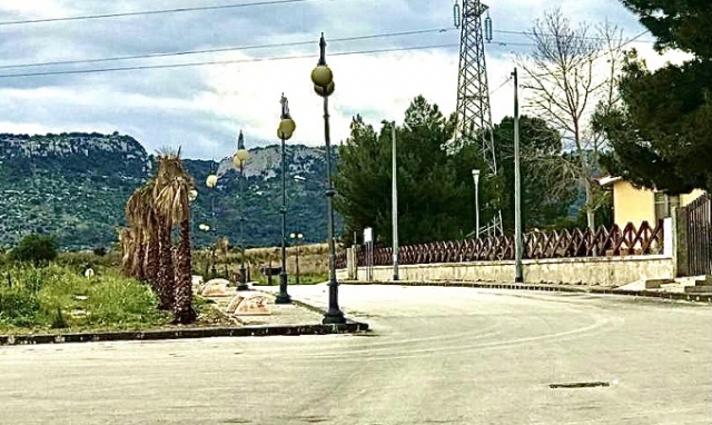 Priolo, ripristinata l'illuminazione in via Palme