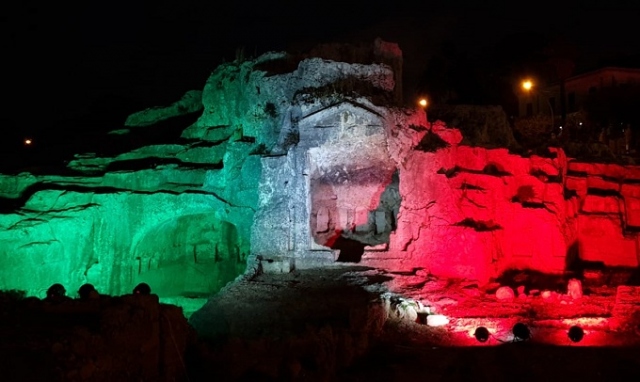 Siracusa, 25 aprile: la “Tomba di Archimede” si veste col Tricolore