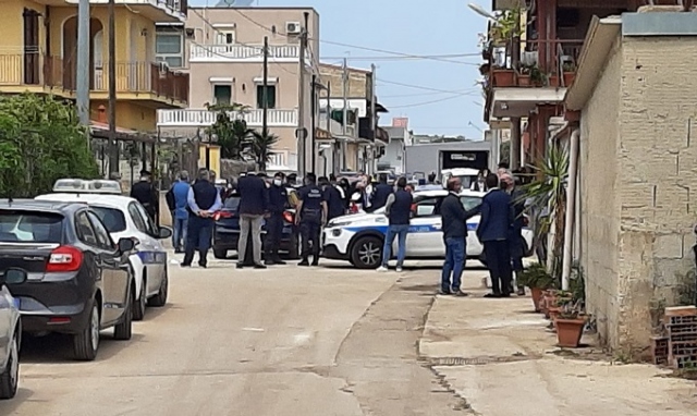 Cassibile, inaugurazione villaggio per lavoratori stagionali: la Cgil allontanata. Alosi"Vergogna"