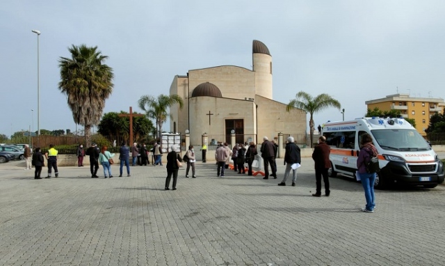 Vaccini nelle chiese, in provincia di Siracusa somministrati 450 dosi