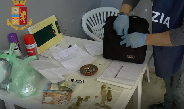 Siracusa, nuovo blitz antidroga in via Italia: due arresti e sequestro di stupefacente