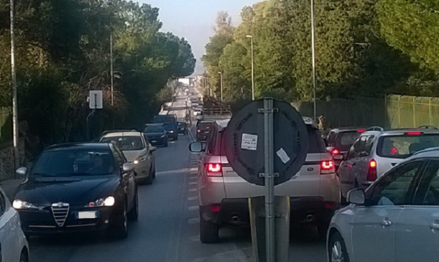 Siracusa, malore in auto in viale Paolo Orsi: muore 62enne