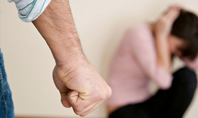 Siracusa, minacce e aggressioni all'ex convivente: 47enne ai domiciliari