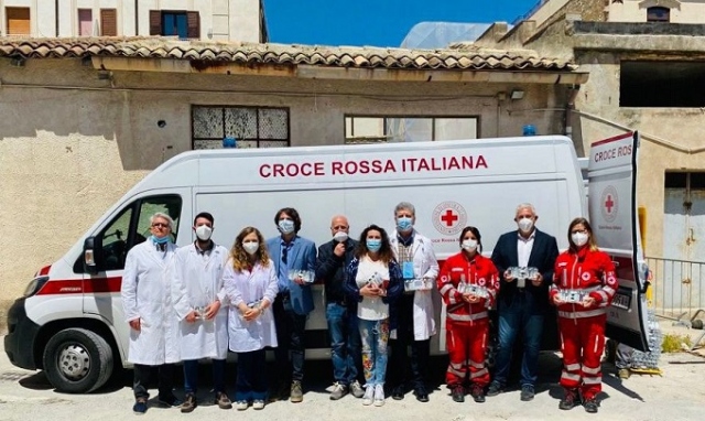 Siracusa, la Croce Rossa dona 5000 flaconi di gel igienizzanti all'Asp