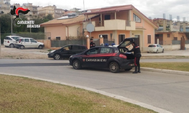 Noto, deve scontare 9 mesi per danneggiamento: arrestato 29enne
