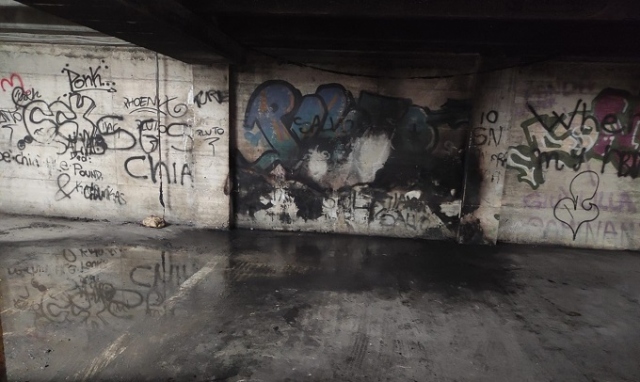 Siracusa, il parcheggio Talete ripulito dai rifiuti dopo l'incendio di ieri