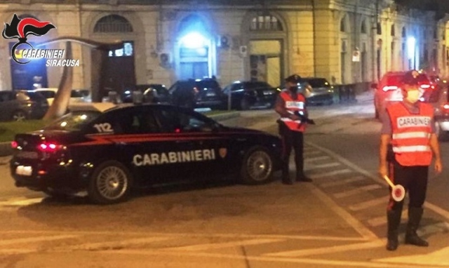 Siracusa, scippo ai danni di una donna: 30enne in manette