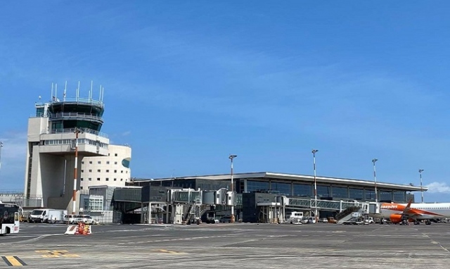 Etna, emergenza terminata. Riapre lo spazio aereo all'aeroporto di Catania