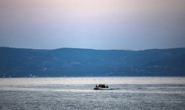 Si ribalta barcone, morti 5 migranti