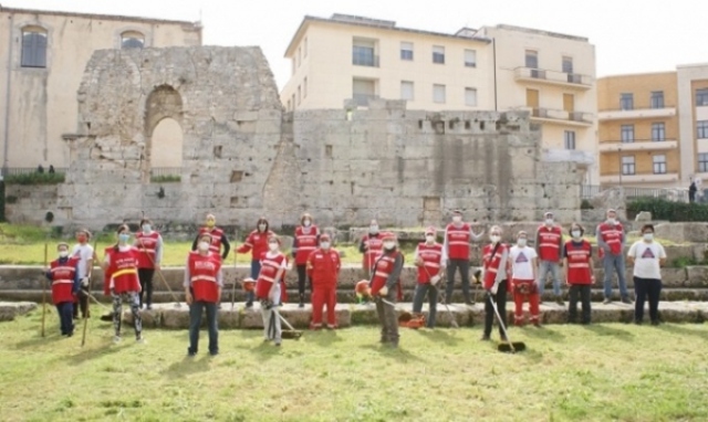 Siracusa, Nuova Acropoli: "Donateci attrezzi per continuare a prenderci cura del Tempio di Apollo"