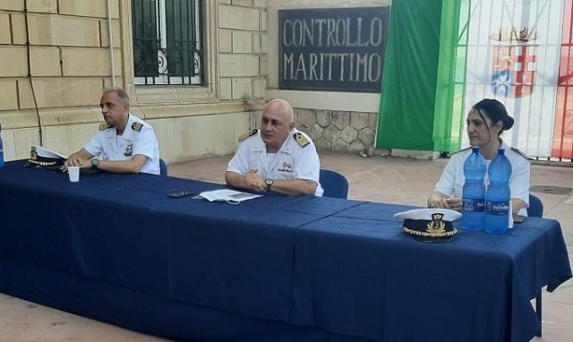 Avvicendamento alla Capitaneria di porto di Siracusa, il capitano di vascello D'Aniello lascia il posto al comandante Lo Presti