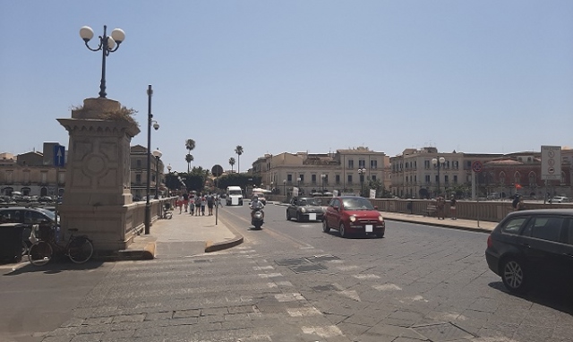 Siracusa, da giovedì attivi il parcheggio Elorina, la linea blu e il bus lungo il periplo di Ortigia