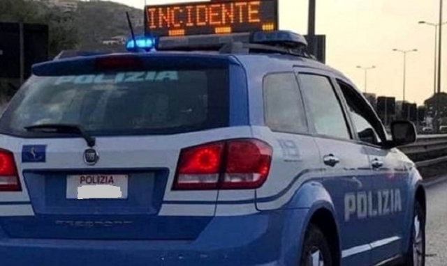 Incidente sulla Siracusa-Catania, coinvoldi 2 mezzi: un ferito